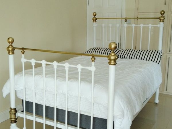 Antique Brass&Iron 4 foot bed
