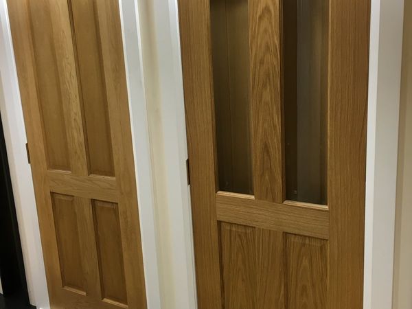 Colonial 4 panel pre finished oak doors for sale