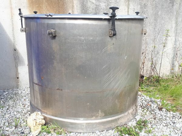 Stainless steel milk tank