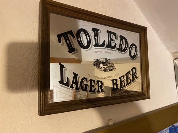 Toledo pub mirror
