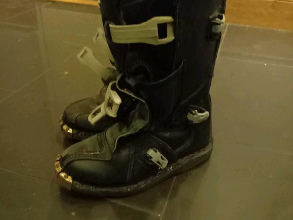 Wulf mx boots (size 3 uk)