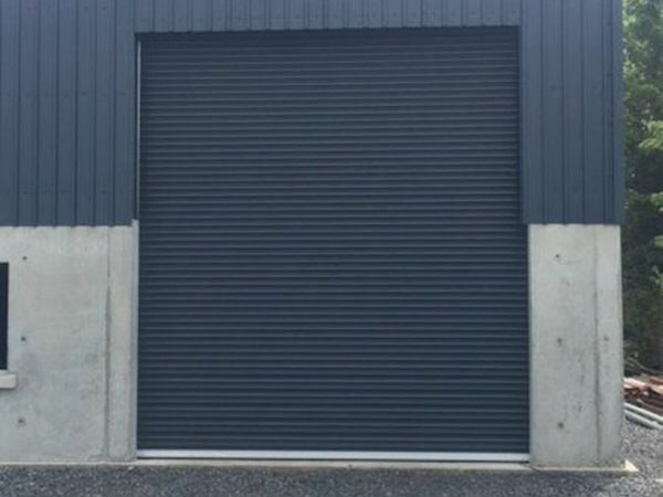 roller  doors,  garages  sheds,  lockups,  stores,  workshops