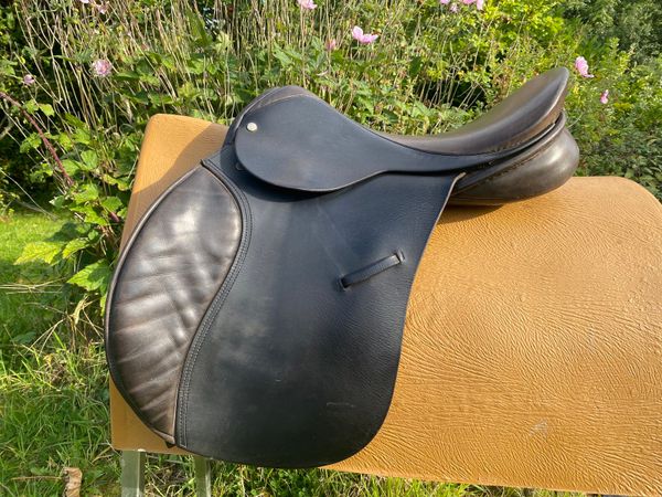 17” general purpose leather saddle