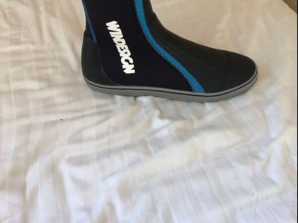 Water boots