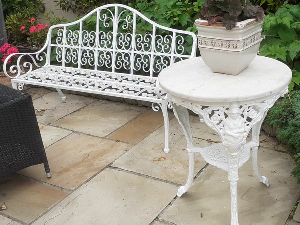 renovation of cast iron fencing of garden furniture