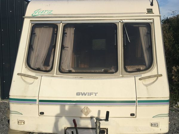 1993 aura swift caravan