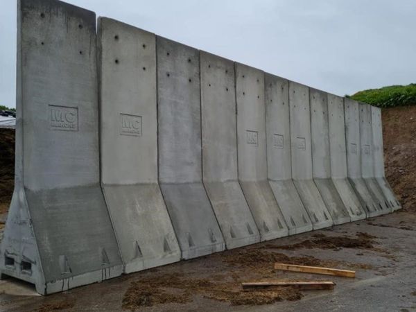 4 M High A Shape Bunker Walls