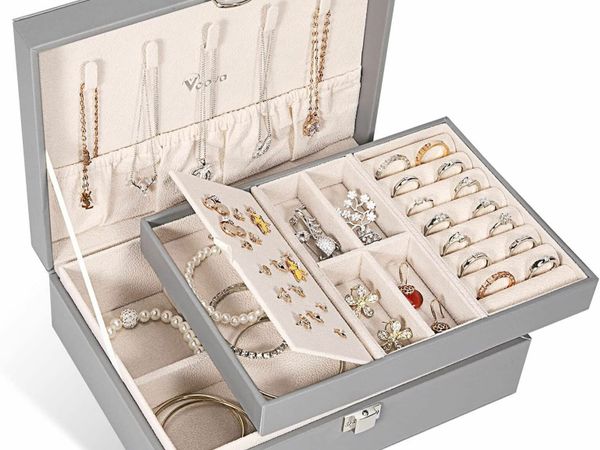 Jewellery Box Organiser for Women Girls, 2 Layers Large Jewelry Storage Case, PU Leather jewlerrying Display Holder with Removable Tray for Necklace Earrings Rings Bracelets, Grey