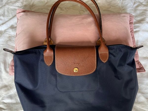 Ladies Longchamp bag