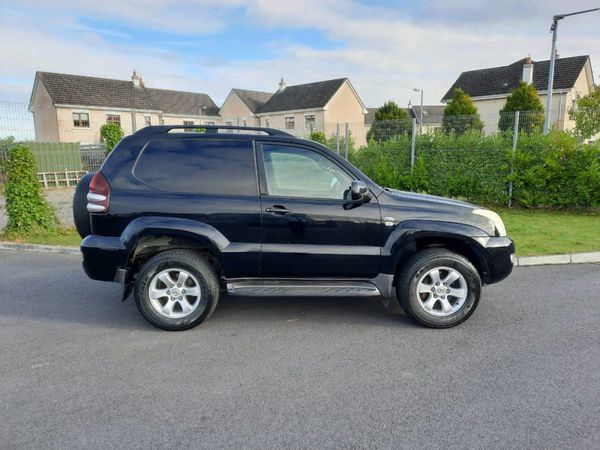 2005 Toyota Landcruiser Only 2 owners