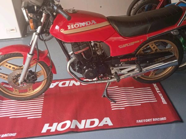 Honda CB 125 twin