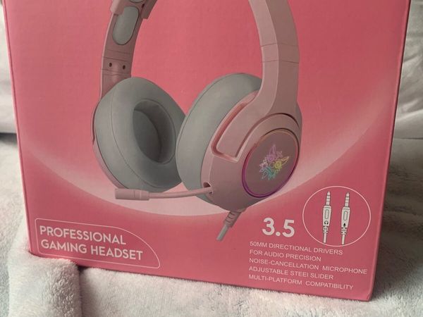Onika Pink Cat Ears Gaming Headset