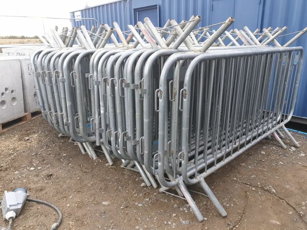 Crowd Control Barriers!!