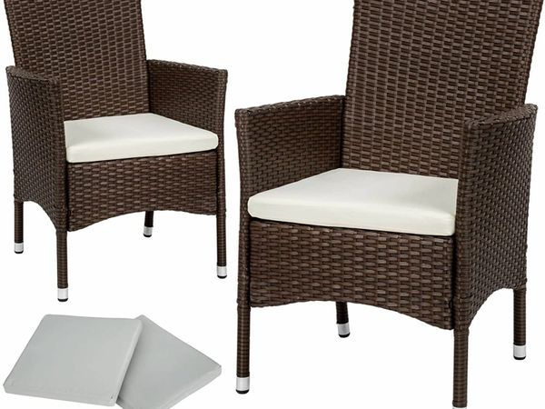 Set of 2 poly rattan garden chairs including cushions and 2 cover sets & stainless steel screws, brown