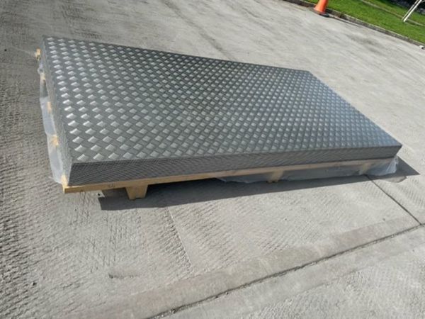 Alluminium Chequer Plate & Resin floor Board