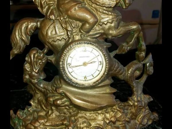Antique bronz clock