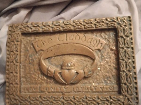 Handcrafted Claddagh wall plaque