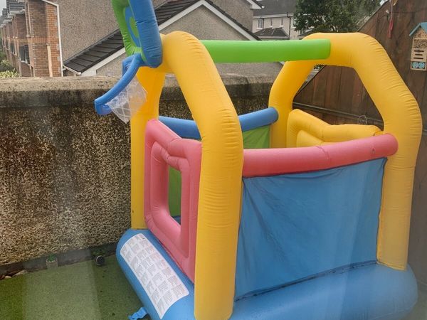 Toys bouncy castle