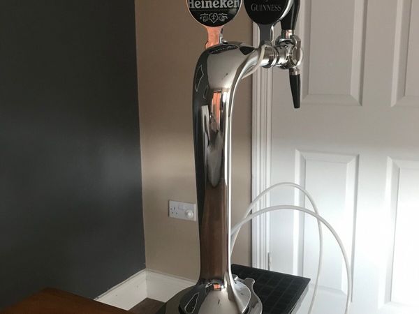 Beer cooler and taps