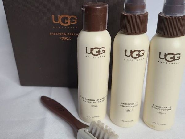Ugg boots with full care & cleaning set