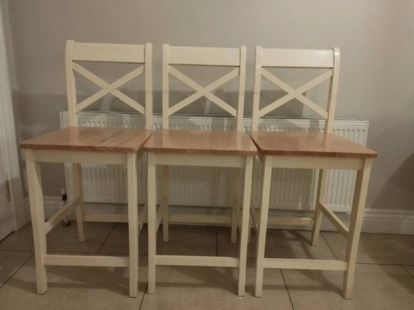 3 Solid oak island stools