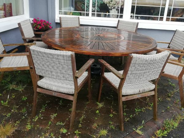 Outdoor 8 seat dining set