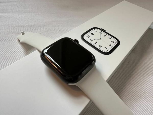 Apple Watch Edition Series 7 45mm Space Black Titanium GPS/Cellular + Strap