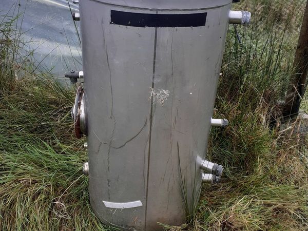 Solar water collector 1000litre stainless steel  tank