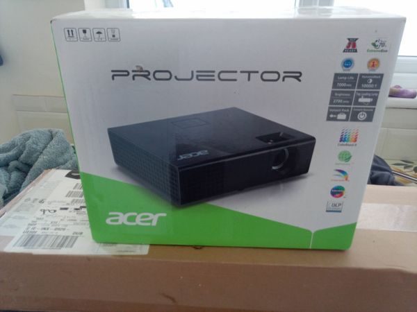 ACER X111 DLP Projector 3D Ready - As New