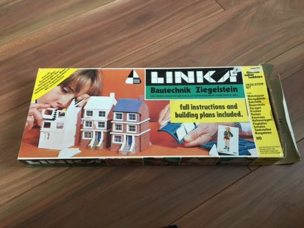 Linka Model Building System