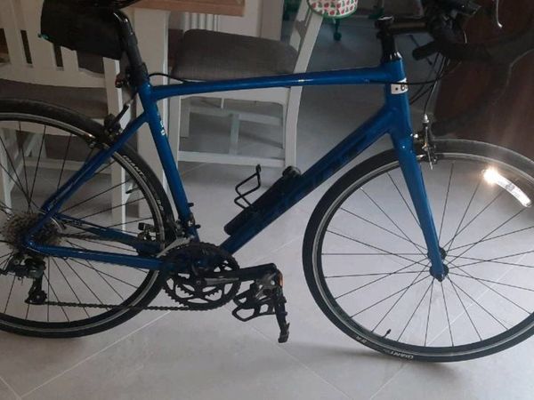 Giant contend bike immaculate condition