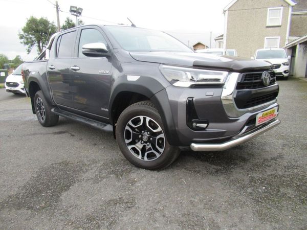 Toyota HiLux 2.8 Invincible X-styling 4WD D-4d DC