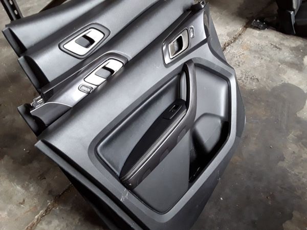 ** 2019 FORD RANGER door cards and roof cloth **