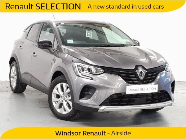 Renault Captur Hatchback, Petrol, 2022, Grey