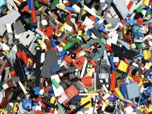 LEGO 1kg Bundle 700 mixed Bricks Parts Pieces • Pr