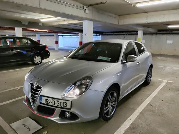 Alfa Romeo Giulietta Hatchback, Diesel, 2015, Grey