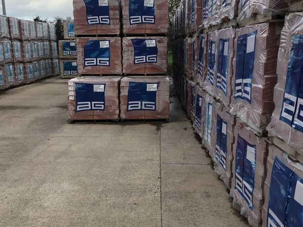 AG Facing bricks 40x pallets available for sale
