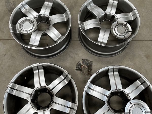 20 inch alloys wheels