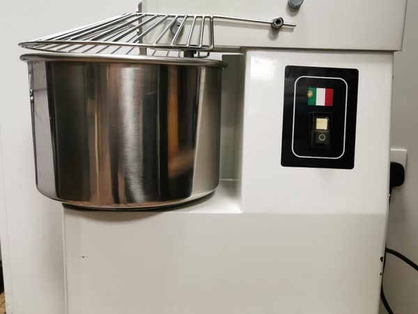 Dough kneading machine 15 liters / 10 kg - 230 Volt
