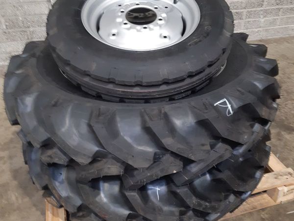 Complete Wheels for Massey Ferguson 135