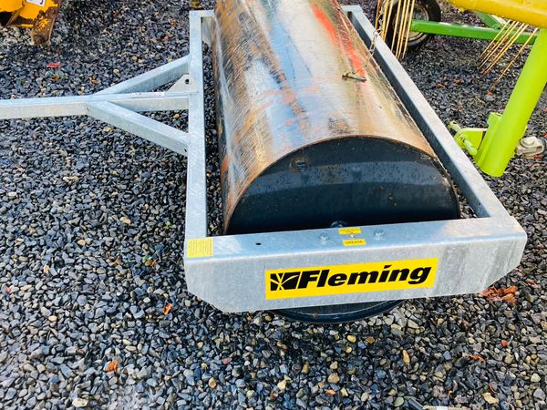 Compact fleming roller