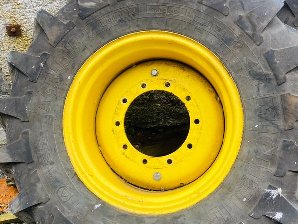 John Deere wheels 16.9 24