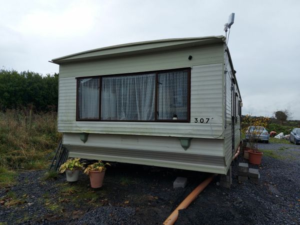 3 bedroom static home with gas fire and hob