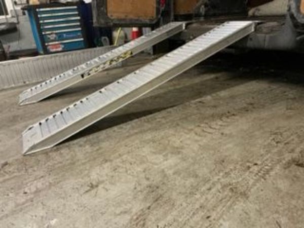 SALE 1.8 ton Aluminium Van loading ramps 6 and 8 foot