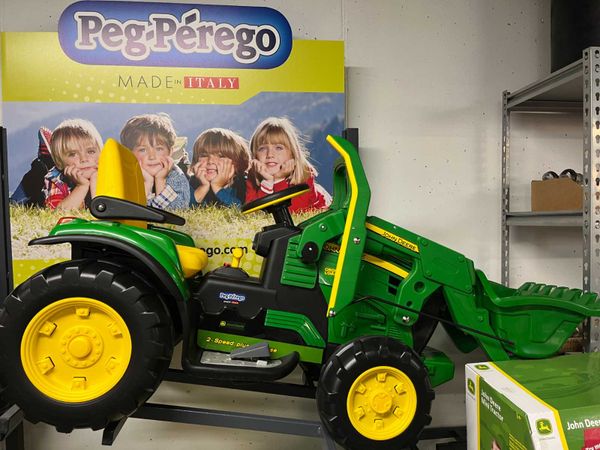 Peg perego cheap electric tractor