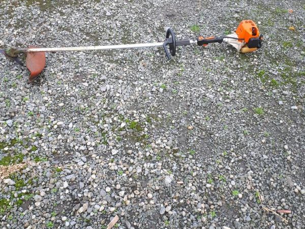 Stihl strimmers with blades