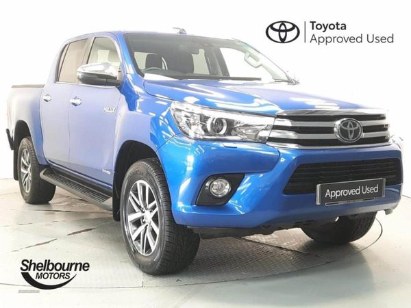 Toyota HiLux Invincible 2.4 Automatic With Stop/s