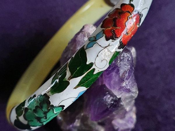 Antique River Jade and Cloisonne Fixed Bangle