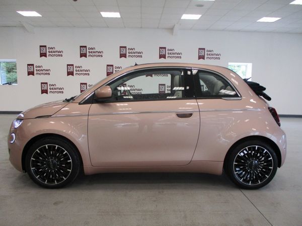 Fiat 500e Convertible, Electric, 2025, Gold