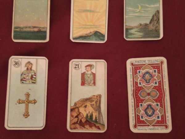 Tarot readings by experienced professional